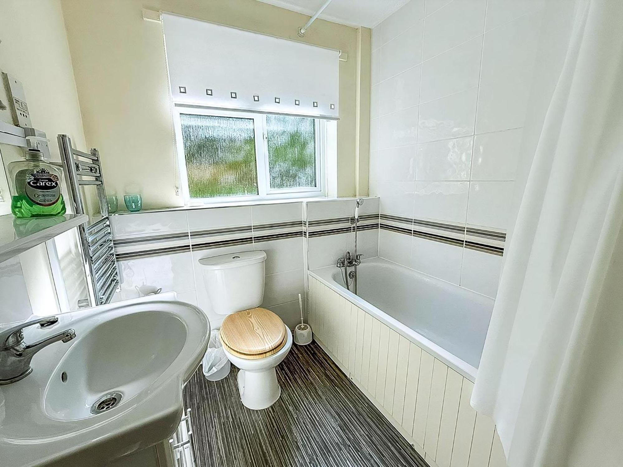 Lovely 5 Berth Chalet In The Coastal Village Of Hemsby Ref 18164B Eksteriør billede